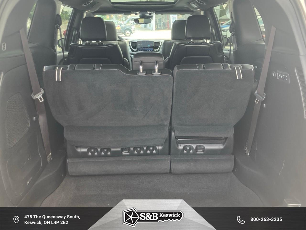 2022 Chrysler Pacifica Limited All-Wheel Drive Passenger Van Photo