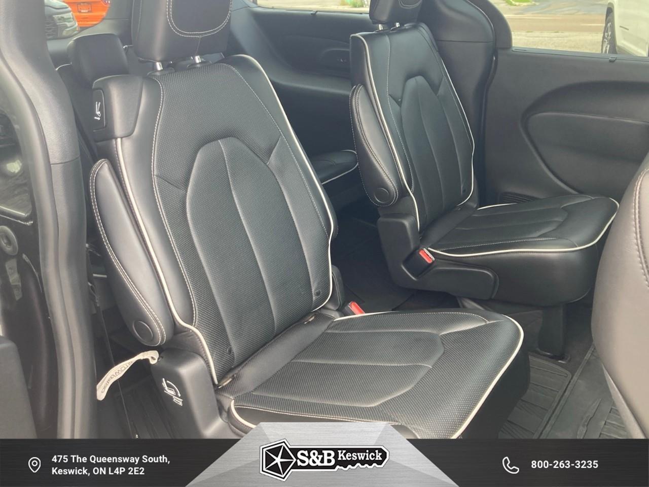 2022 Chrysler Pacifica Limited All-Wheel Drive Passenger Van Photo