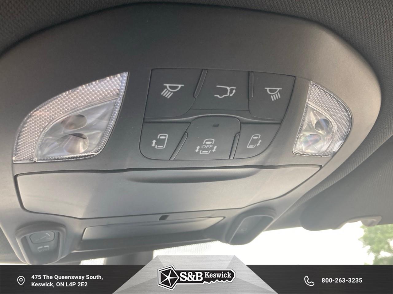 2022 Chrysler Pacifica Limited All-Wheel Drive Passenger Van Photo
