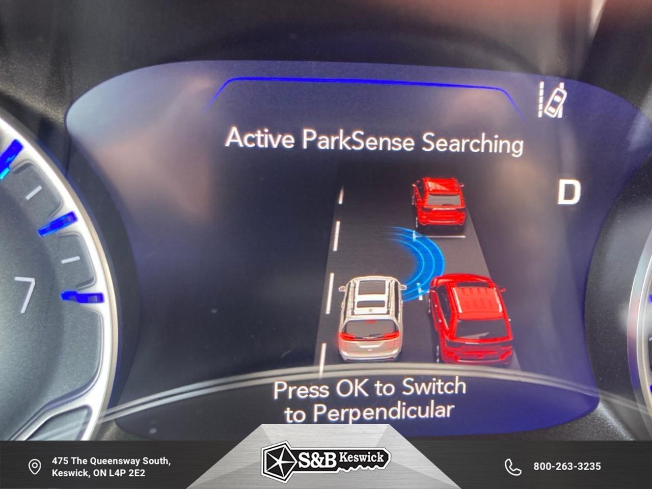 2022 Chrysler Pacifica Limited All-Wheel Drive Passenger Van Photo