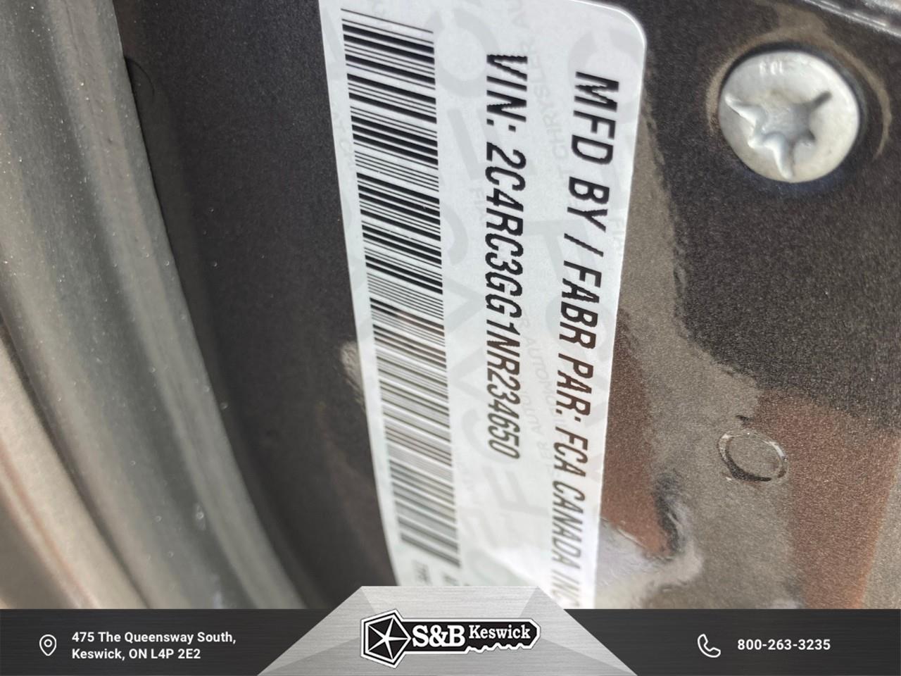 2022 Chrysler Pacifica Limited All-Wheel Drive Passenger Van Photo