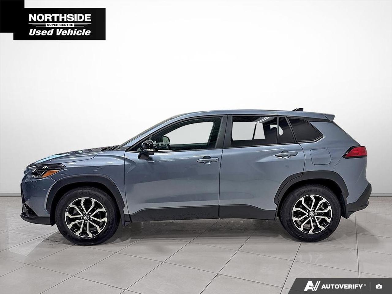 2025 Toyota Corolla Cross HYBRID SE AWD Photo