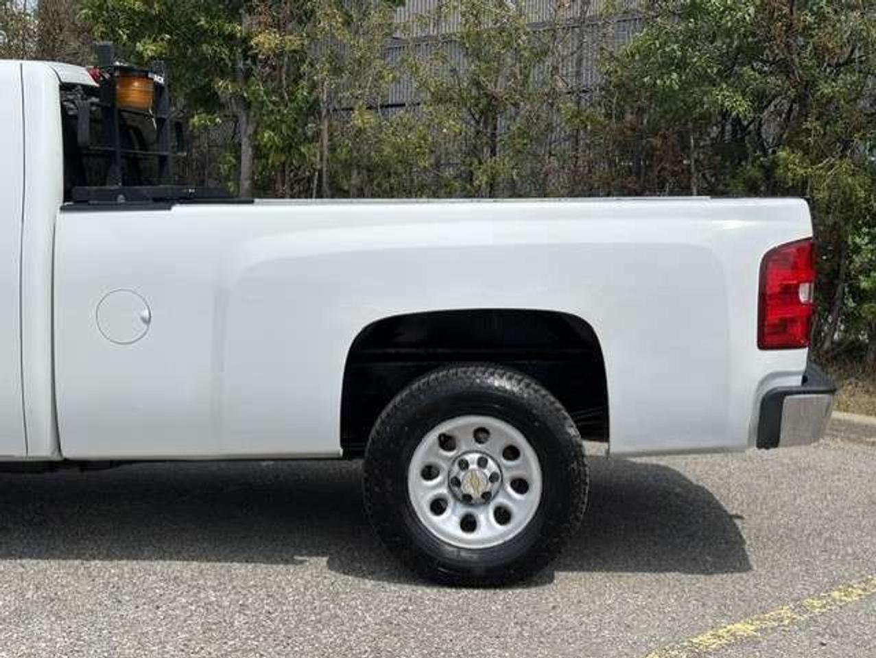 2012 Chevrolet 1500 V8 5.3L EXTENDED CAB-8 FT LONG BOX-CERTIFIED Photo