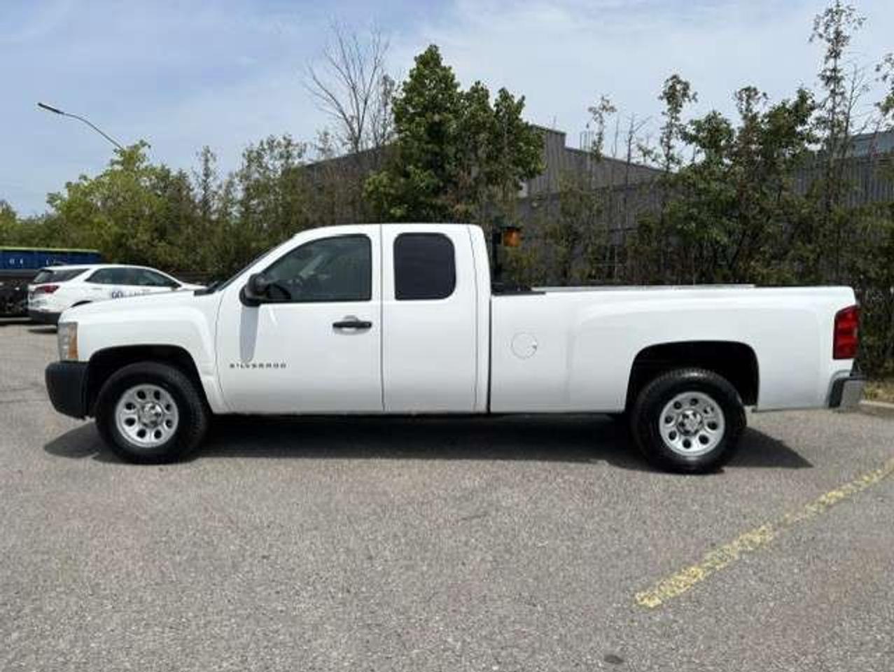 2012 Chevrolet 1500 V8 5.3L EXTENDED CAB-8 FT LONG BOX-CERTIFIED Photo