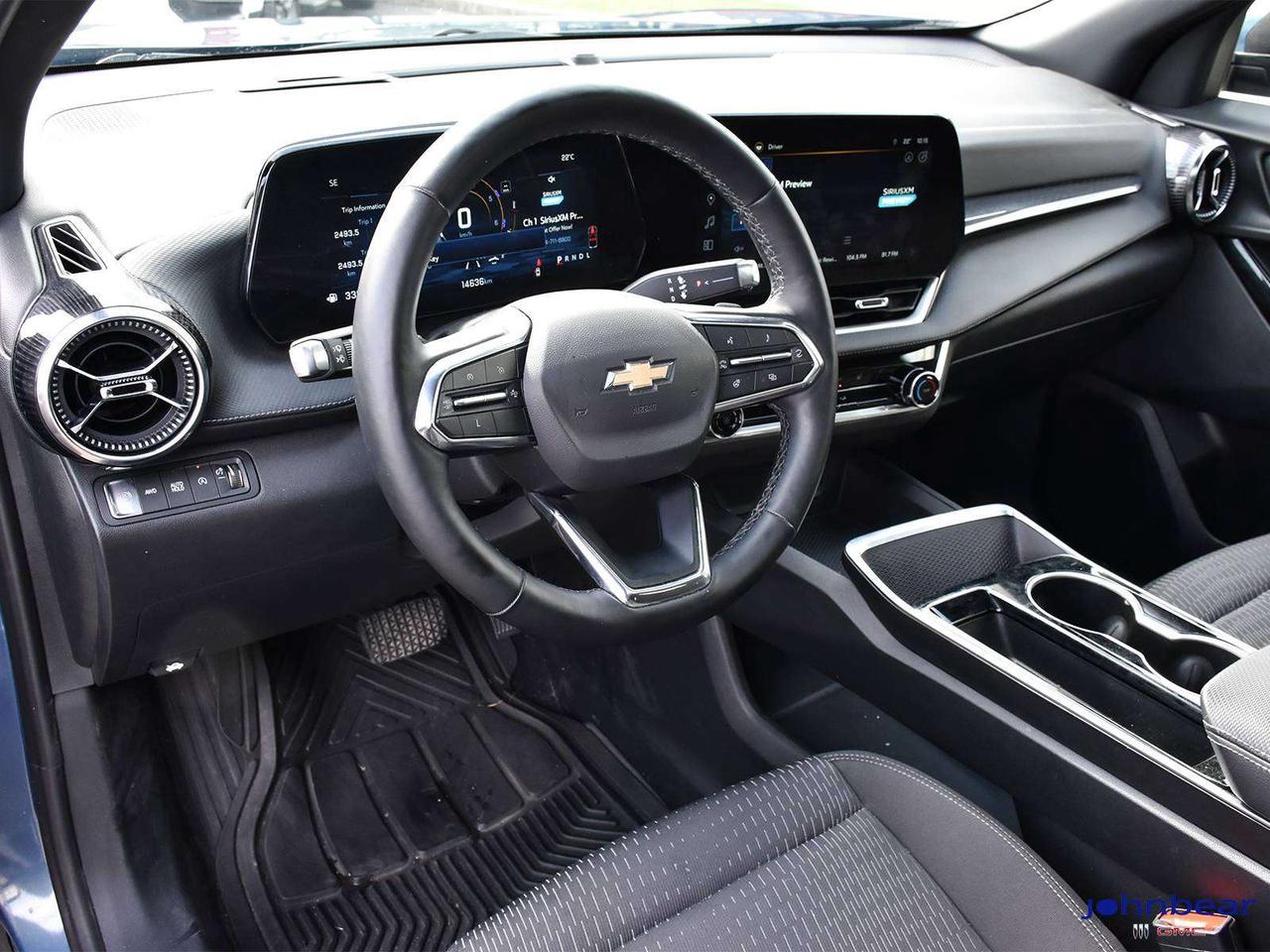 2025 Chevrolet Equinox AWD   PAN ROOF   REM START   SAFETY & TECHNOLOGY P Photo