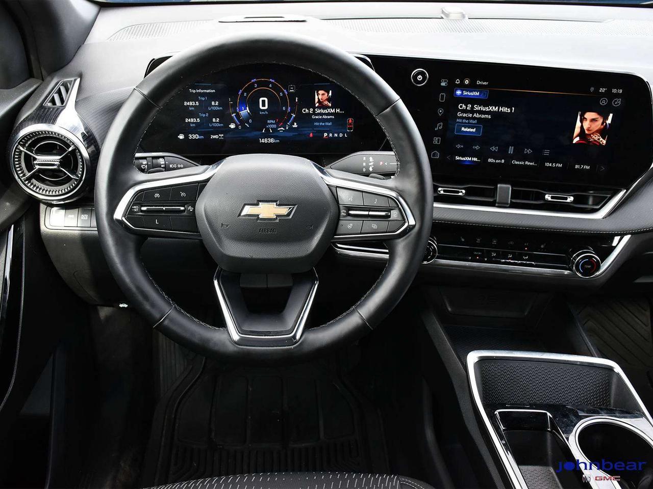 2025 Chevrolet Equinox AWD   PAN ROOF   REM START   SAFETY & TECHNOLOGY P Photo