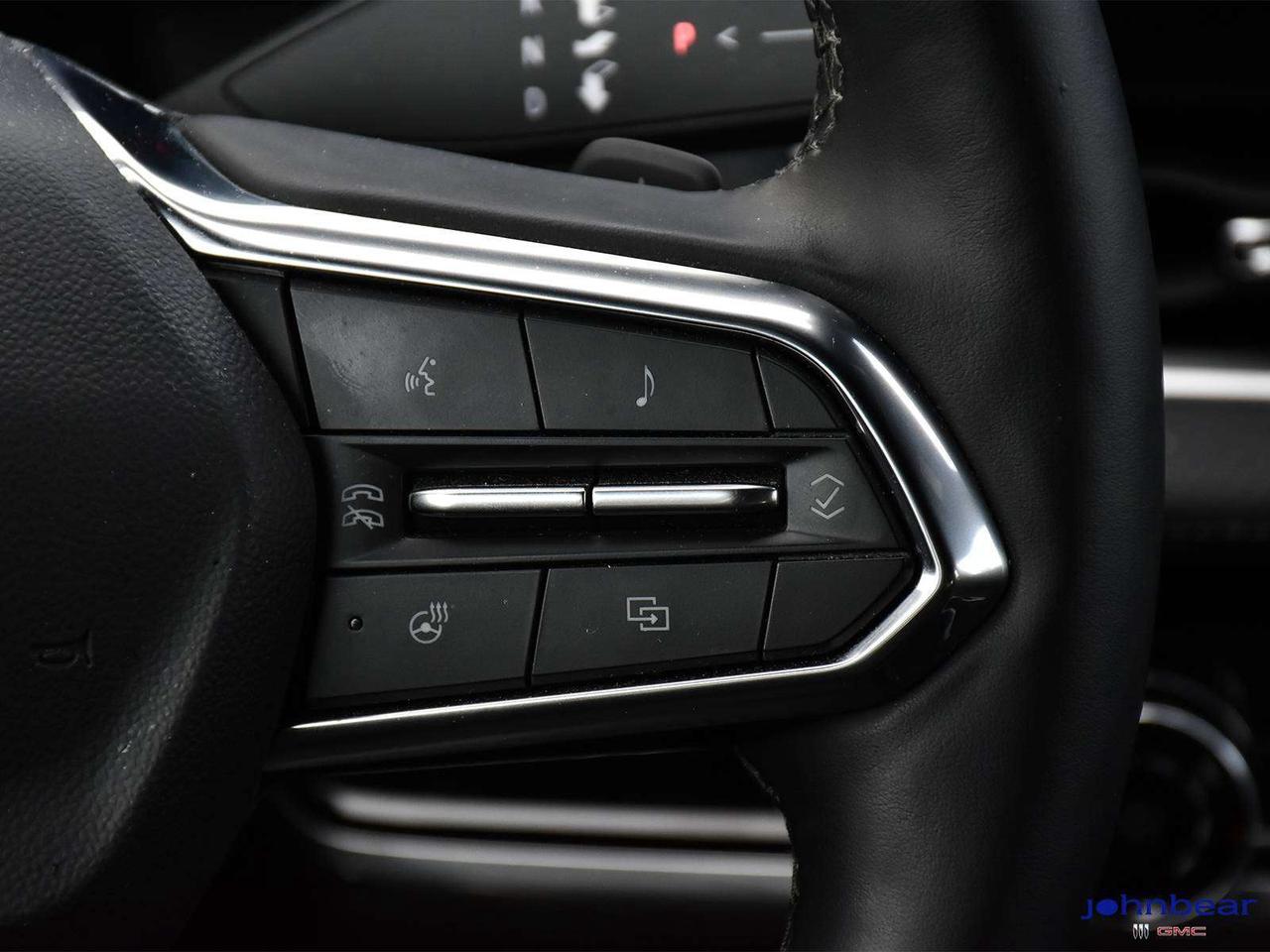 2025 Chevrolet Equinox AWD   PAN ROOF   REM START   SAFETY & TECHNOLOGY P Photo