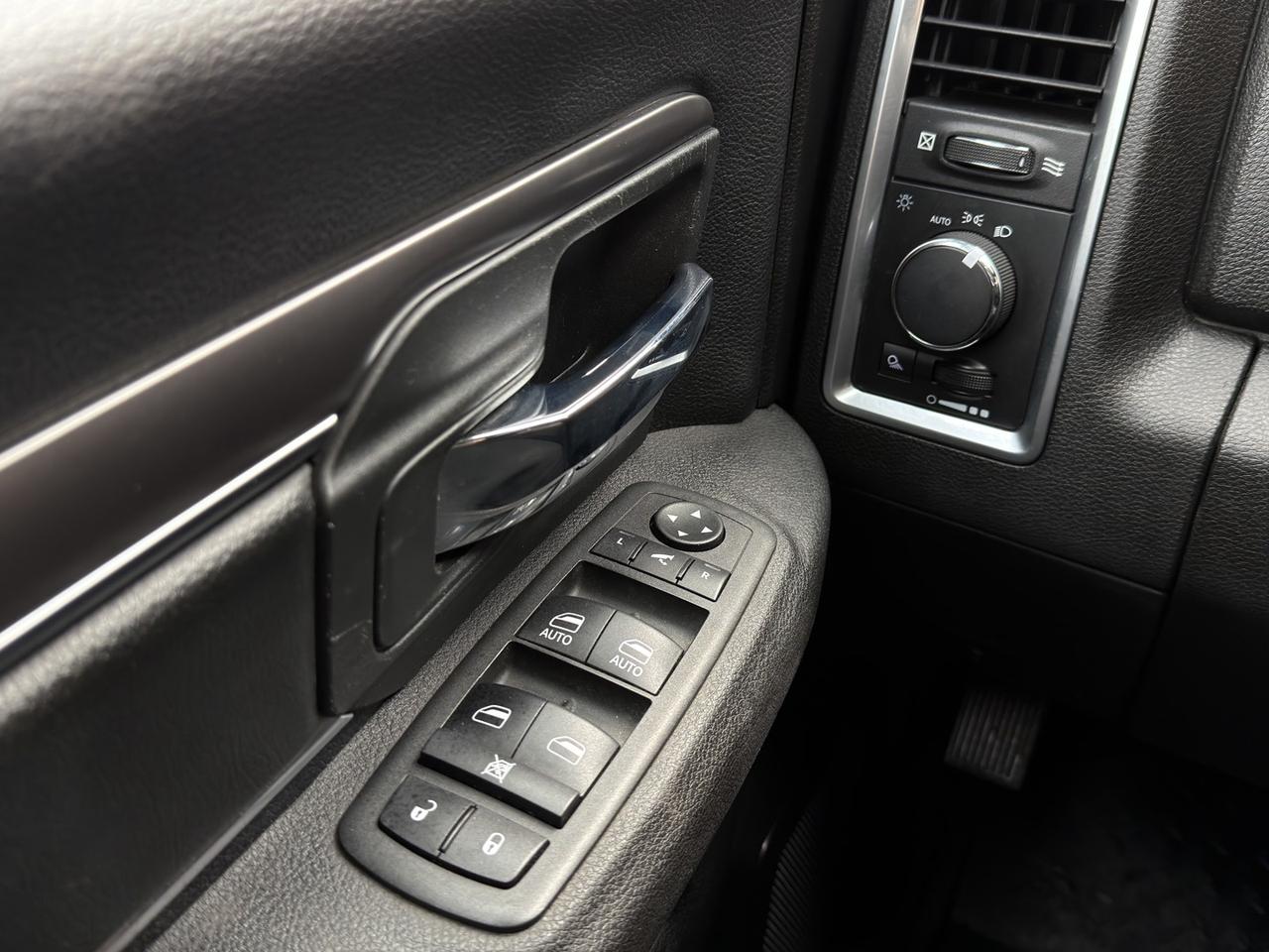 2021 RAM 1500 Classic Warlock Quad Cab 4X4 5.7 HEMI   Push Start   Nav Photo