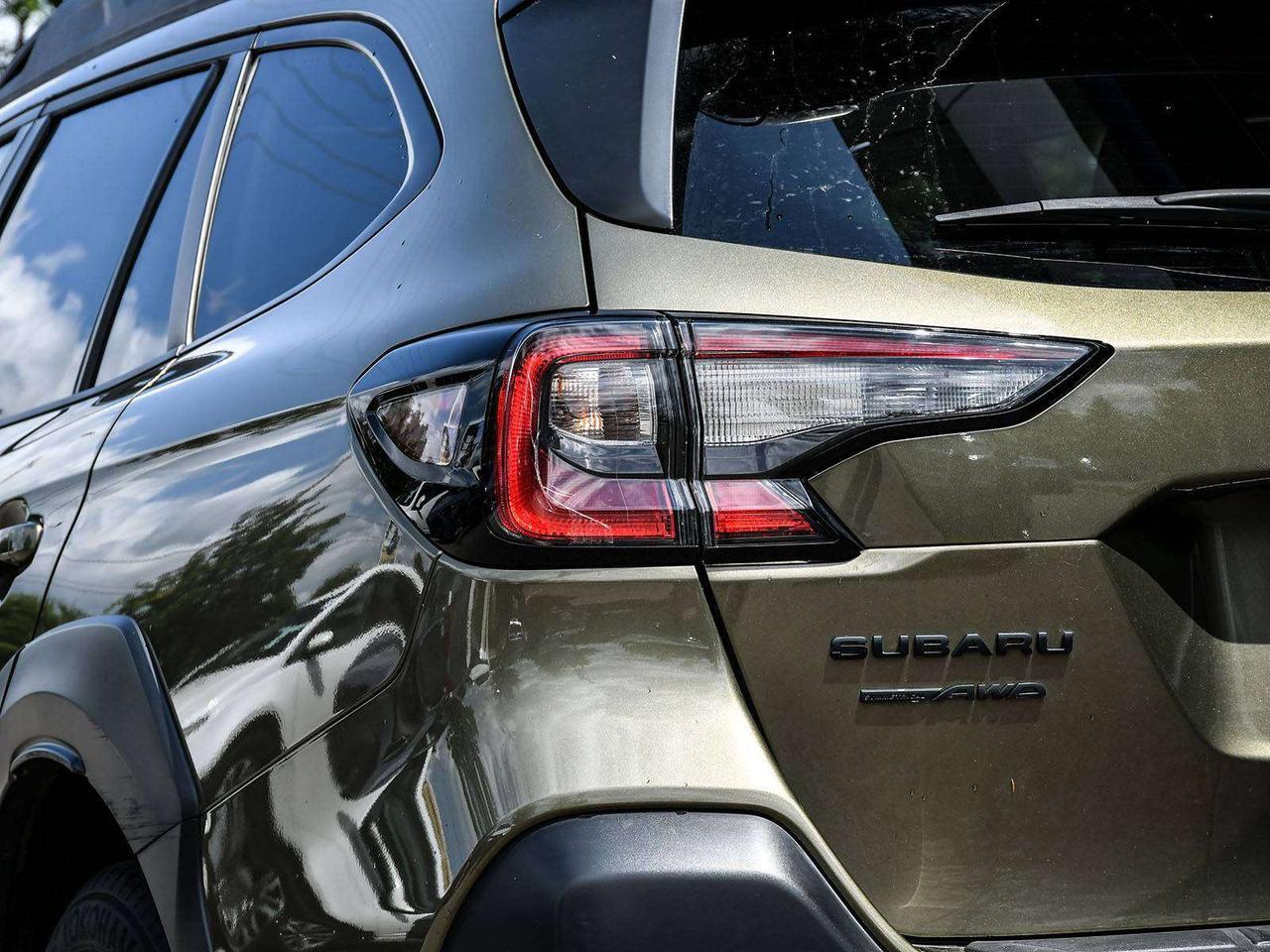 2024 Subaru Outback ONYX   AWD   CLEAN CARFAX   SUNROOF   CARPLAY  CAM Photo