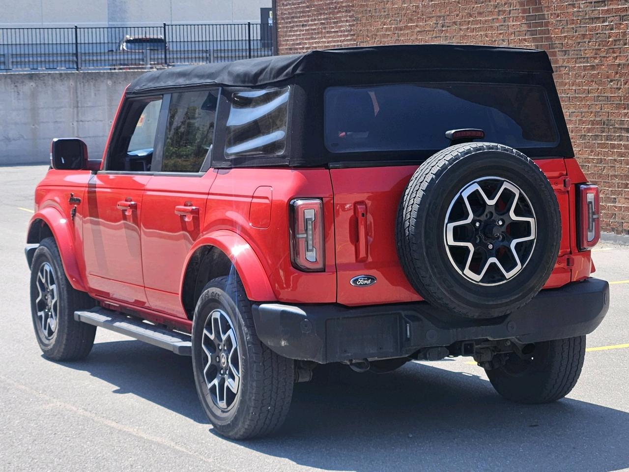 2022 Ford Bronco Advanced 4x4, Nav, Camera, Leather Photo