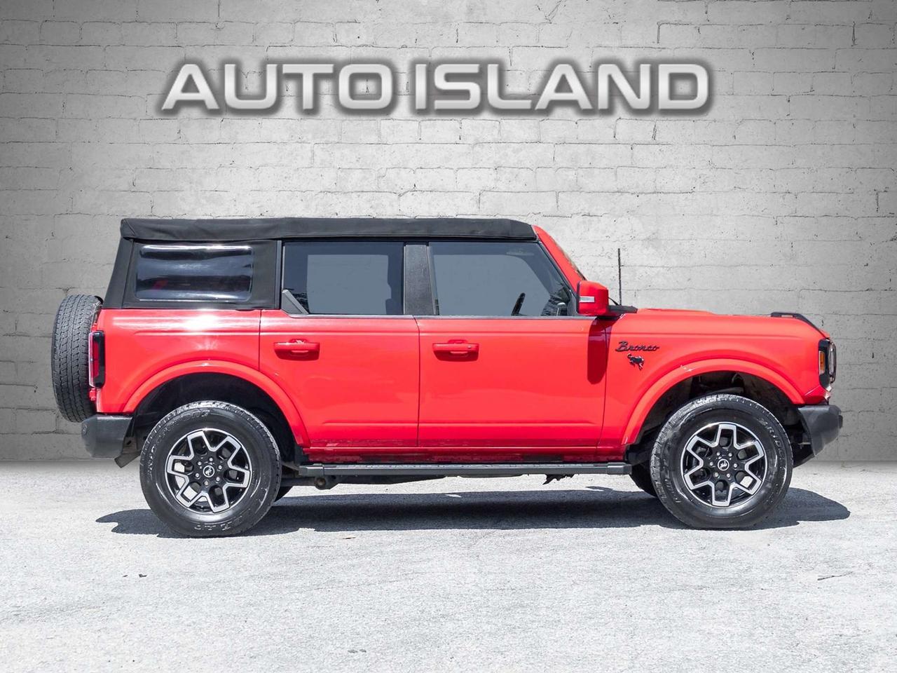 2022 Ford Bronco Outer Banks -Leather-12in Navi-360 Cam-Heated Seats/Wheel-Soft Top Photo