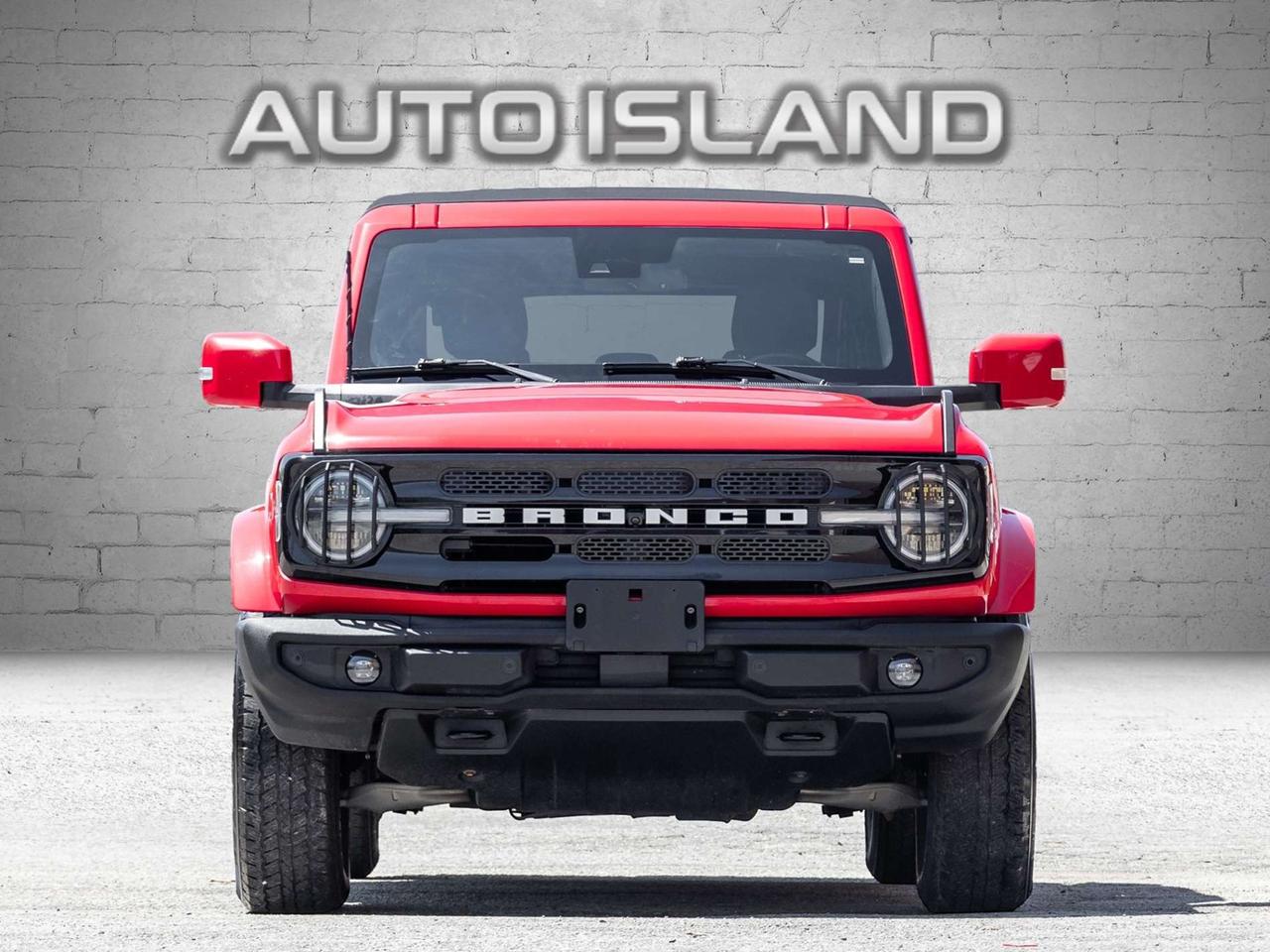2022 Ford Bronco Outer Banks -Leather-12in Navi-360 Cam-Heated Seats/Wheel-Soft Top Photo
