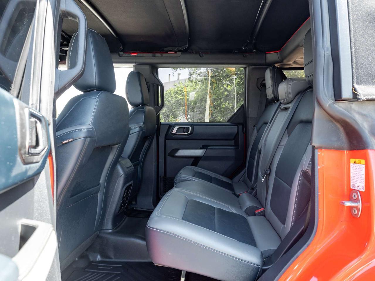 2022 Ford Bronco Outer Banks -Leather-12in Navi-360 Cam-Heated Seats/Wheel-Soft Top Photo