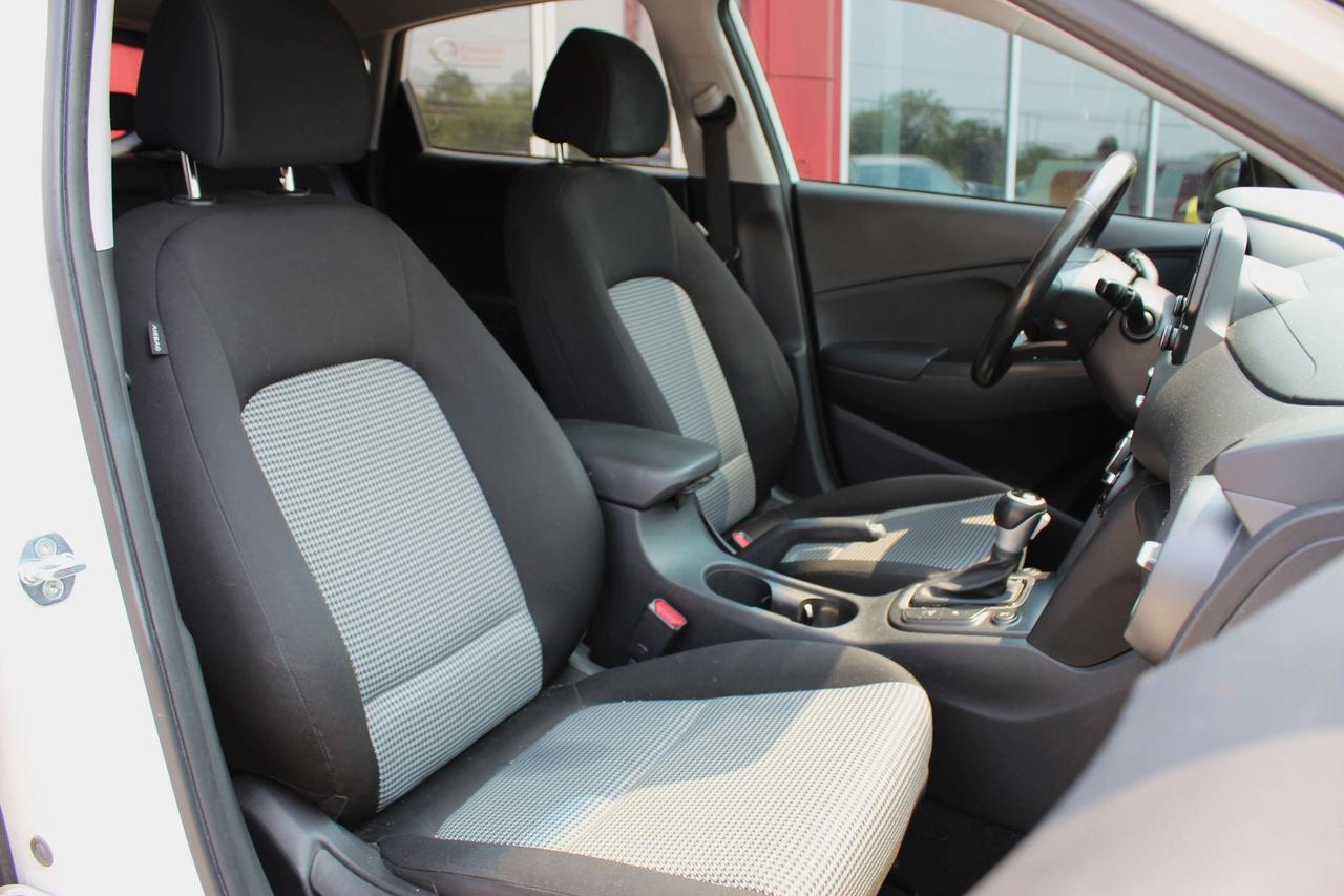 2021 Hyundai KONA Trend AWD w/Two-Tone Roof Photo