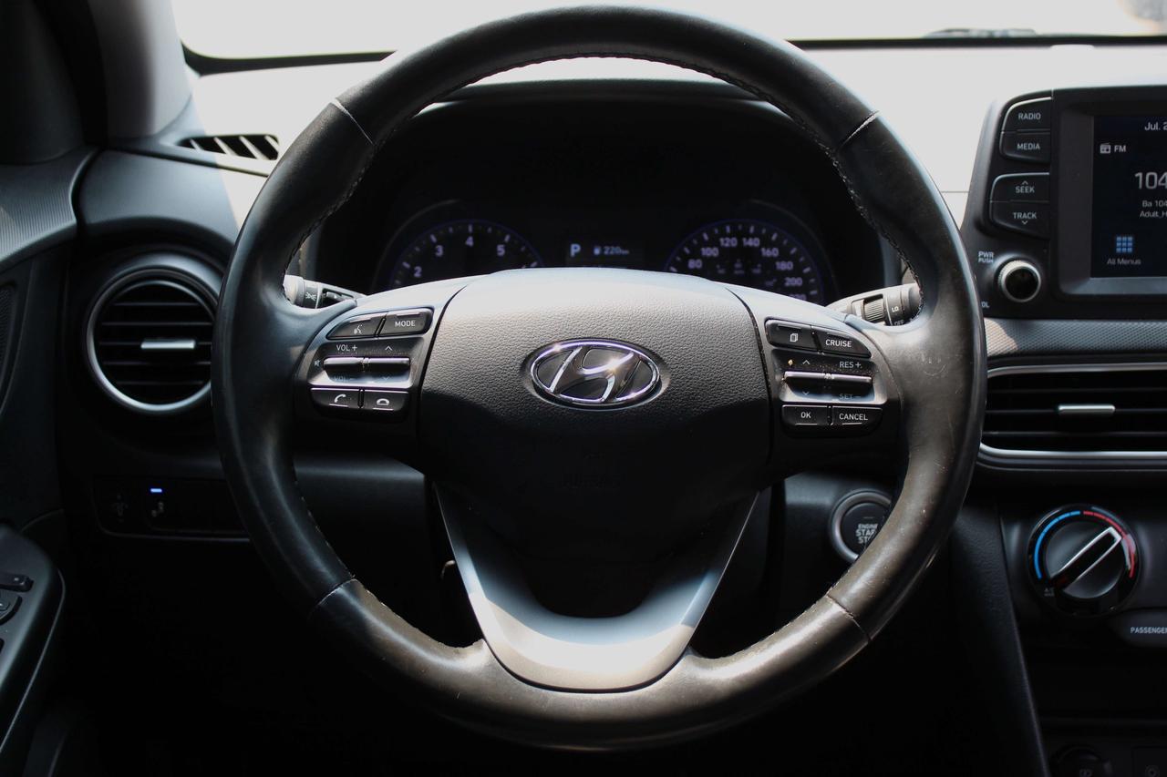 2021 Hyundai KONA Trend AWD w/Two-Tone Roof Photo