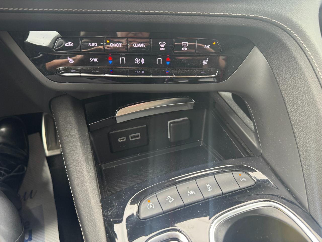 2023 Buick Envision Essence All-Wheel Drive Photo