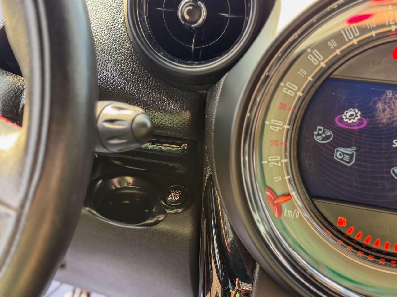 2015 MINI Cooper Countryman S/LOW KM/6 SPEED/ NAVI/ROOF/NO ACCIDENTS/AWD Photo