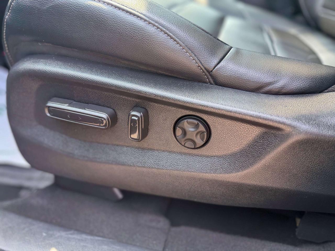 2017 Honda CR-V EX-L/ACC/CAMERA/ROOF/REMOTE/APPLE CARPLAY Photo