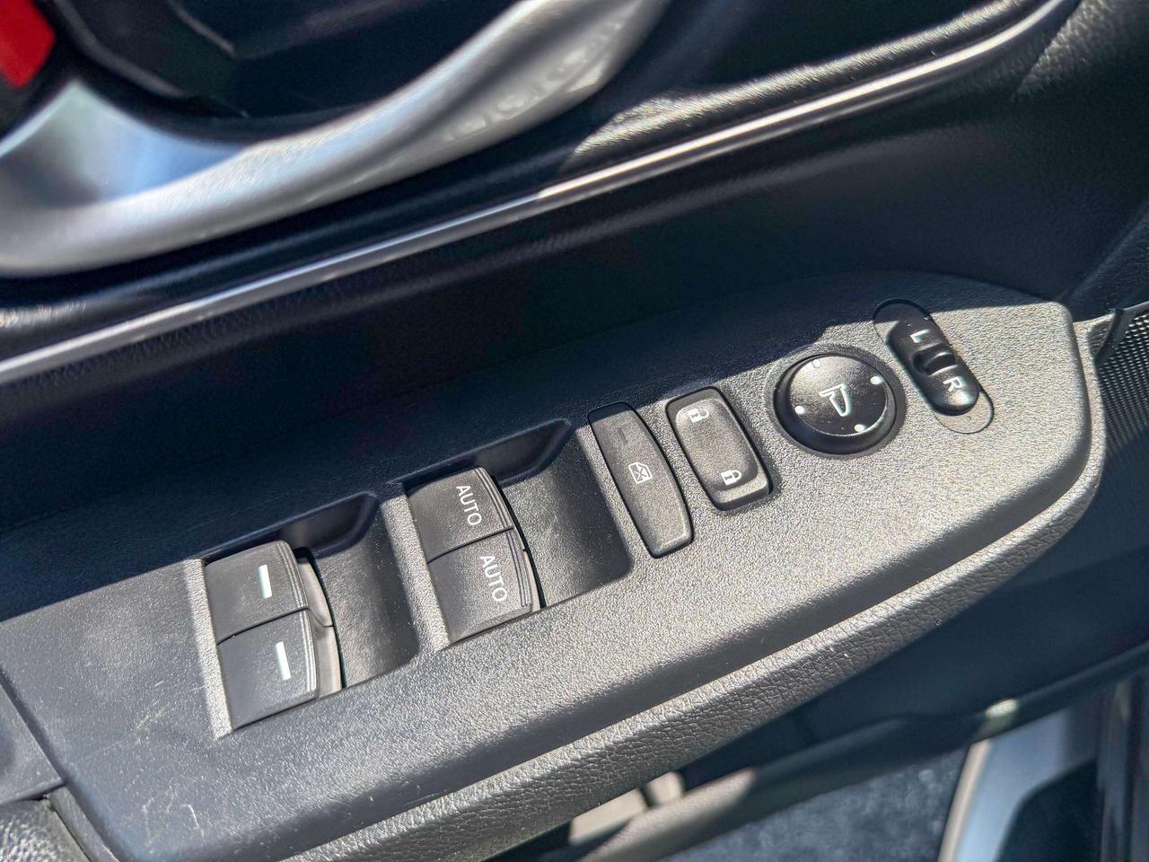 2017 Honda CR-V EX-L/ACC/CAMERA/ROOF/REMOTE/APPLE CARPLAY Photo