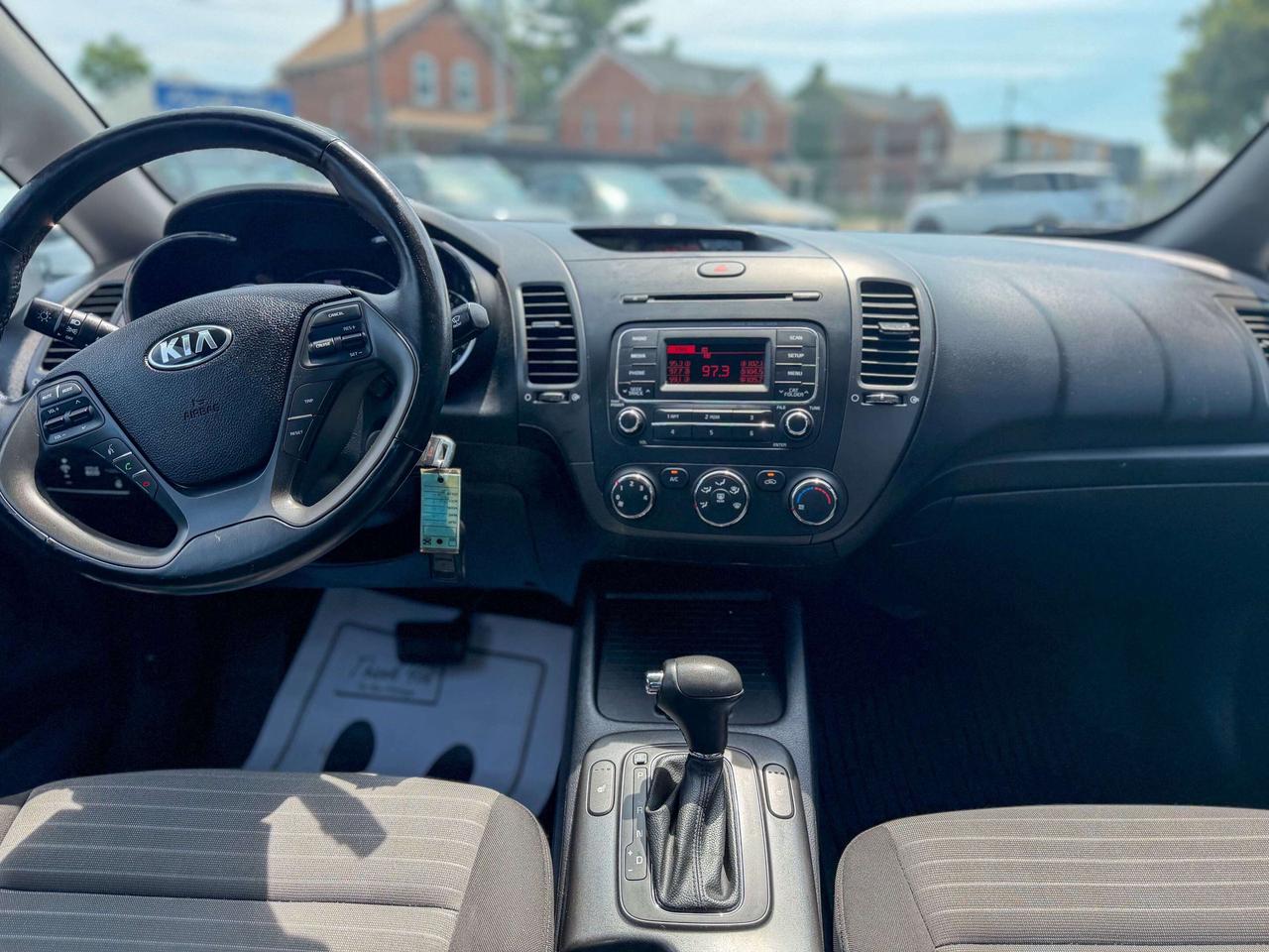 2015 Kia Forte LX/ONLY 46,219 KM/1.8L/ACTIVE ECO/HEATED SEATS Photo