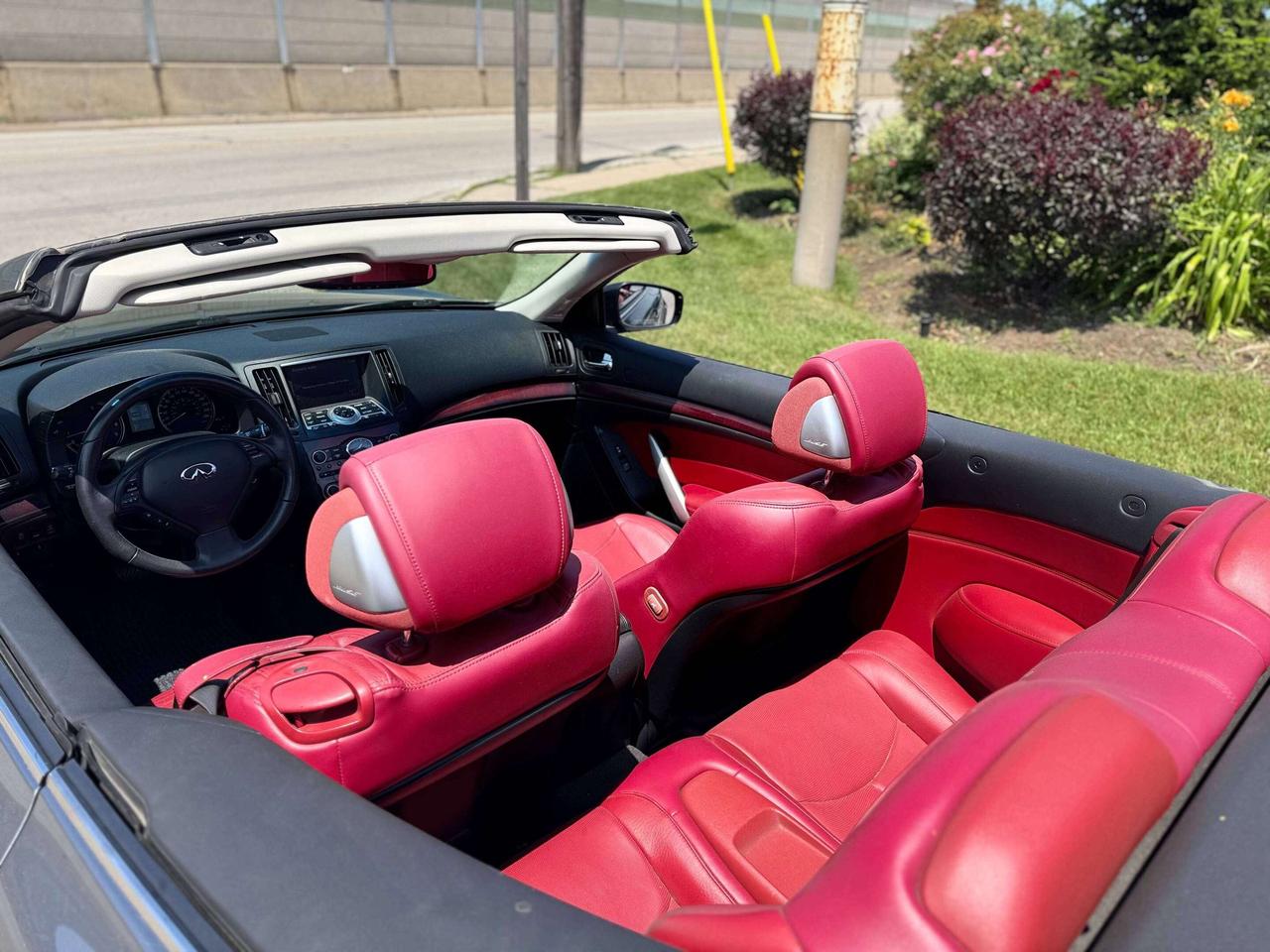 2014 Infiniti Q60 Sport   CONVERTIBLE   LOW KMS Photo