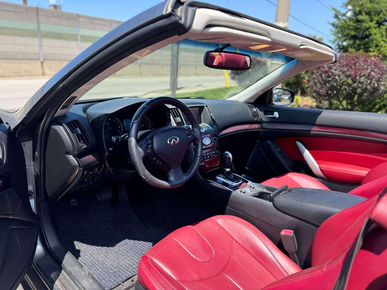 2014 Infiniti Q60 Sport   CONVERTIBLE   LOW KMS Photo