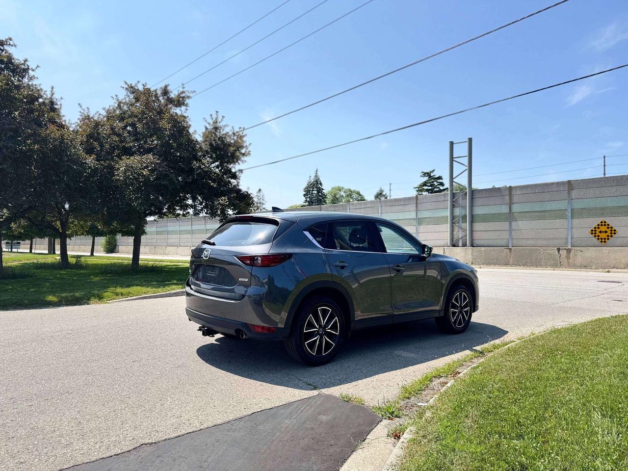 2017 Mazda CX-5 GT   Fully Loaded Photo4