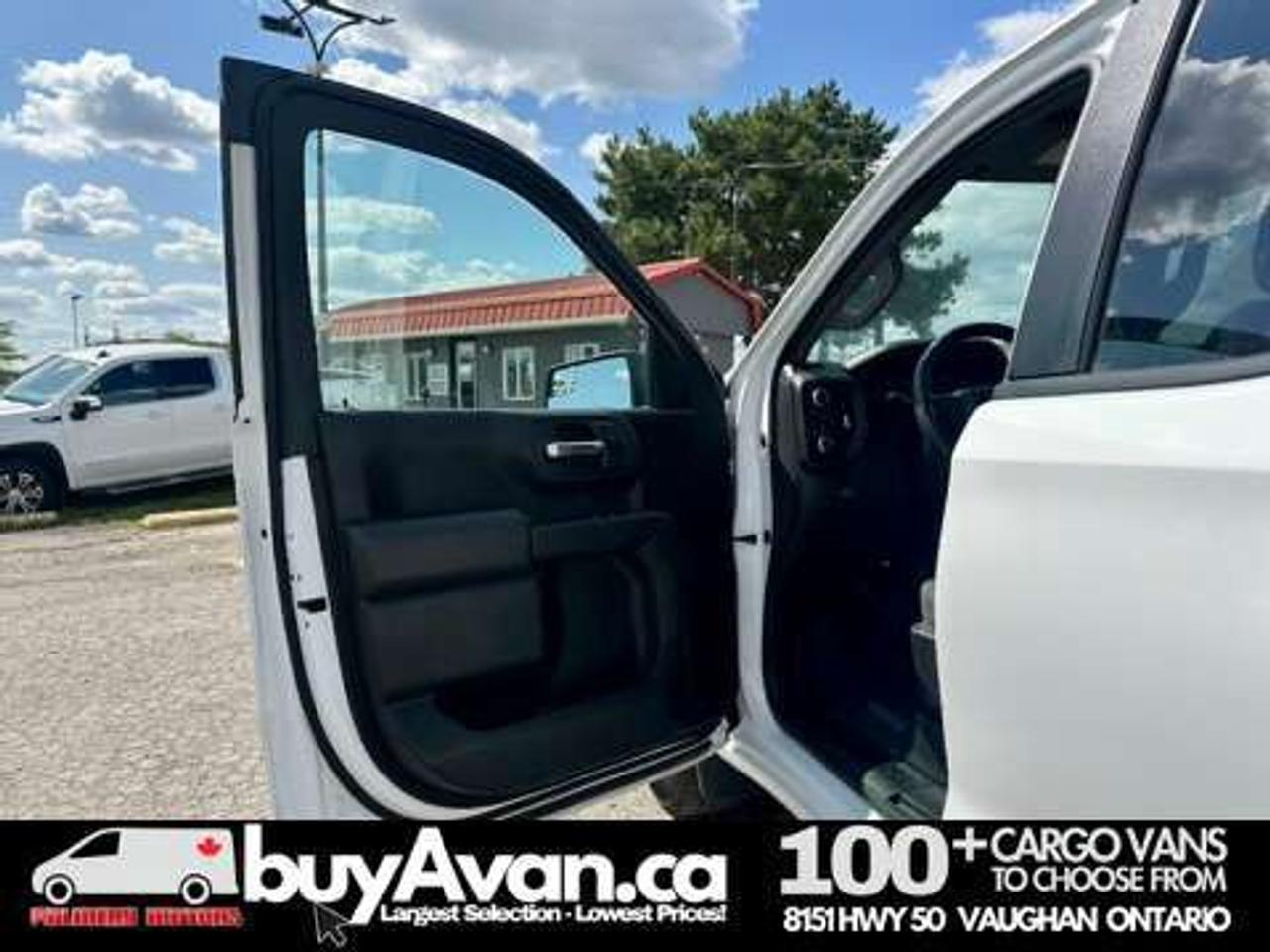 2023 Chevrolet 1500 Silverado 1500 Double Cab 4X4 Short Box + CAP Photo