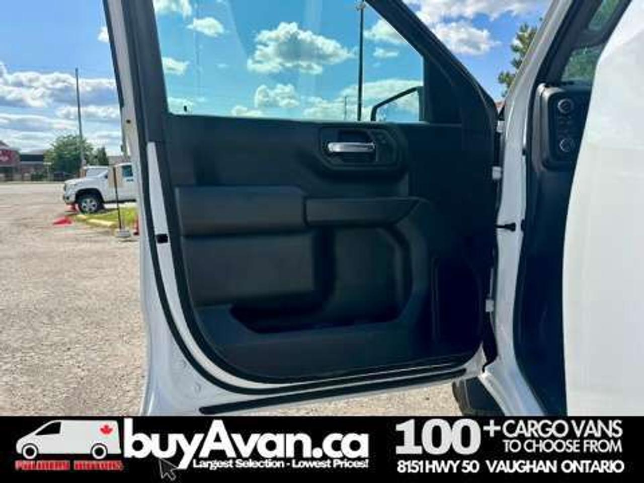2023 Chevrolet 1500 Silverado 1500 Double Cab 4X4 Short Box + CAP Photo