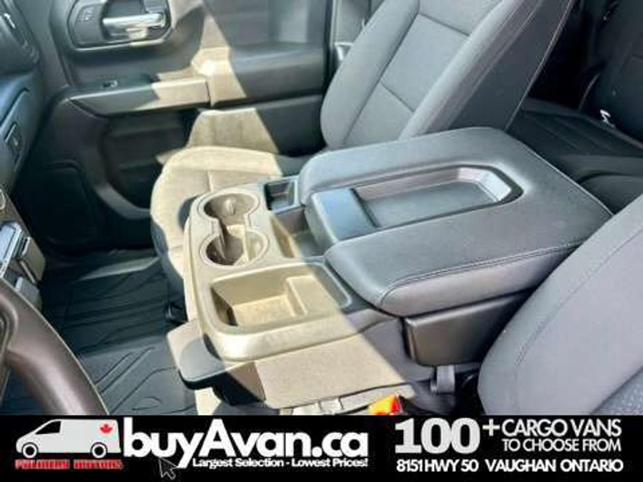 2023 Chevrolet 1500 Silverado 1500 Double Cab 4X4 Short Box + CAP Photo