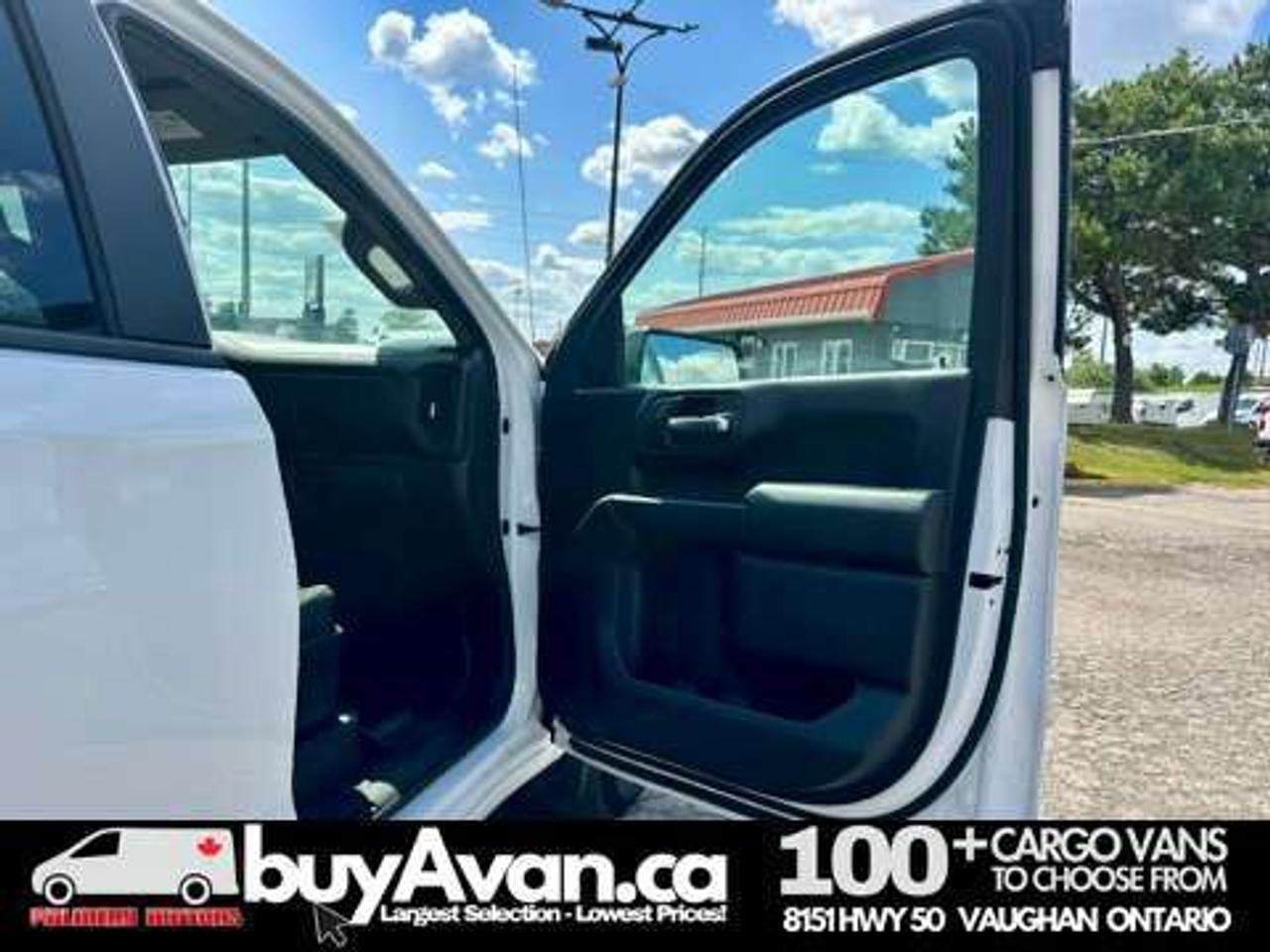 2023 Chevrolet 1500 Silverado 1500 Double Cab 4X4 Short Box + CAP Photo