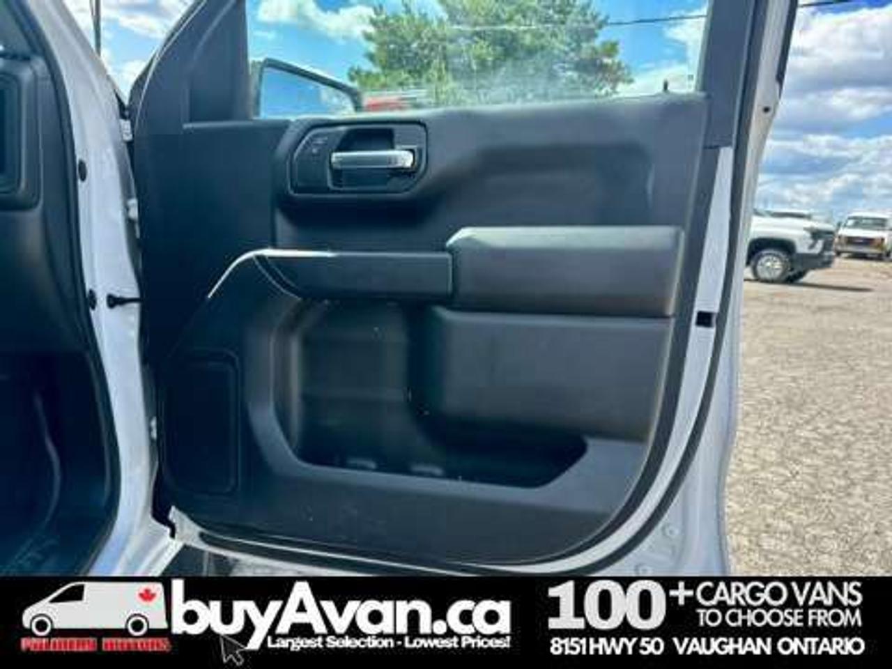 2023 Chevrolet 1500 Silverado 1500 Double Cab 4X4 Short Box + CAP Photo