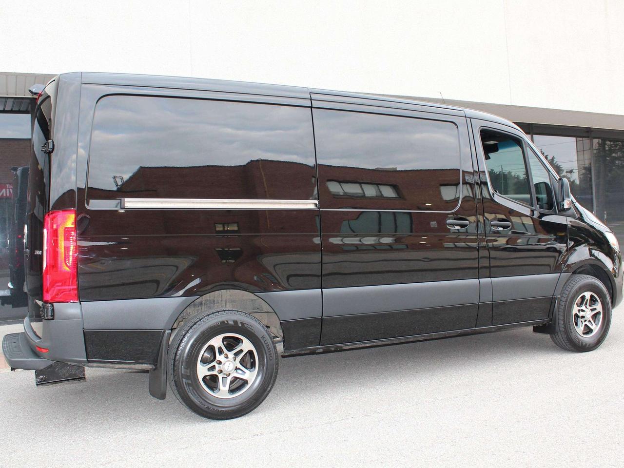 2020 Mercedes-Benz Sprinter 144" - LOW ROOF - 3.0L DIESEL - 3 SEATER - TOW PKG Photo