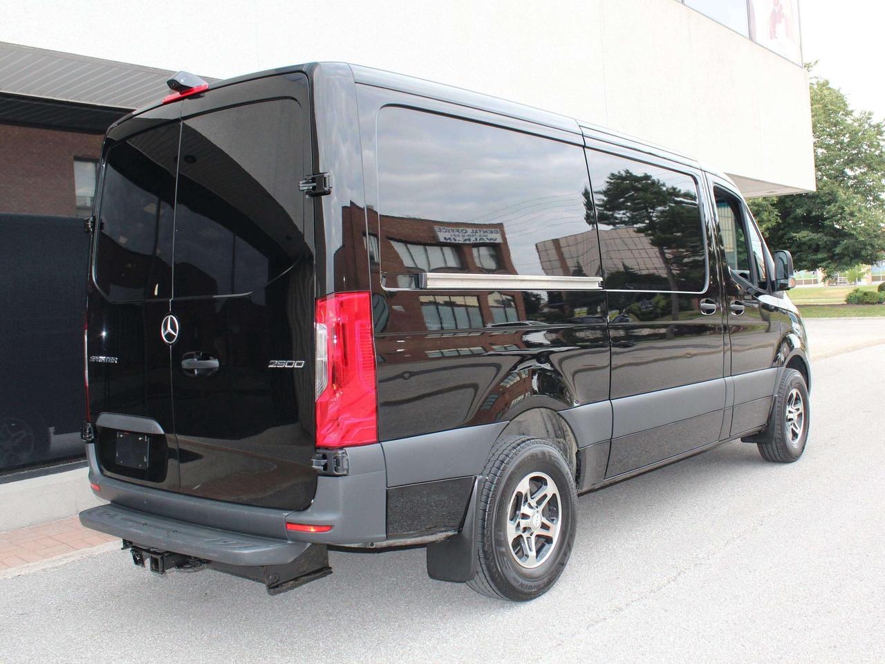 2020 Mercedes-Benz Sprinter 144" - LOW ROOF - 3.0L DIESEL - 3 SEATER - TOW PKG Photo