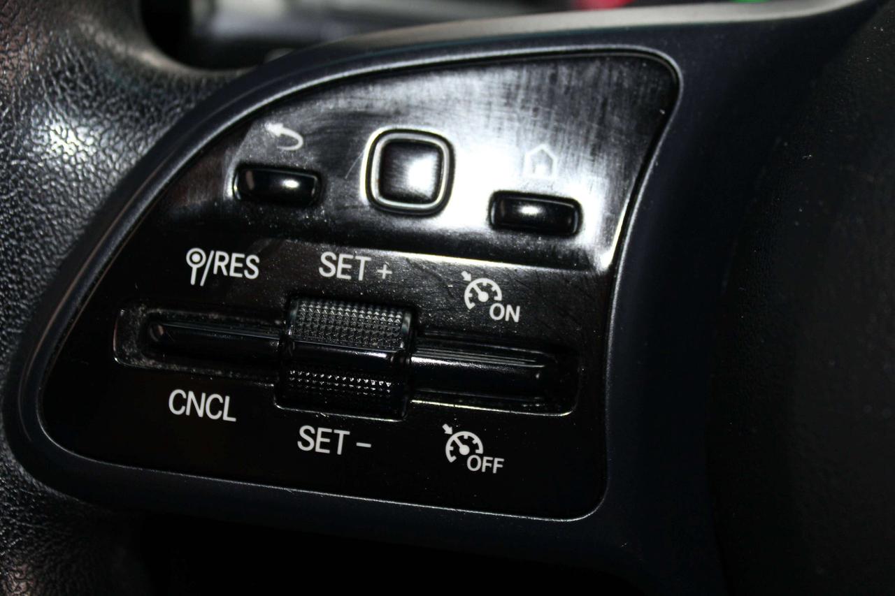 2020 Mercedes-Benz Sprinter 144" - LOW ROOF - 3.0L DIESEL - 3 SEATER - TOW PKG Photo