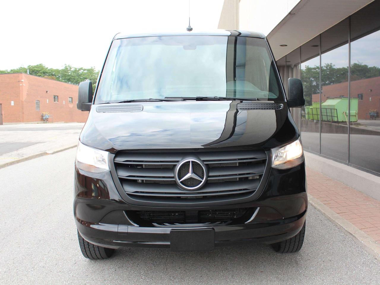 2020 Mercedes-Benz Sprinter 144" - LOW ROOF - 3.0L DIESEL - 3 SEATER - TOW PKG Photo