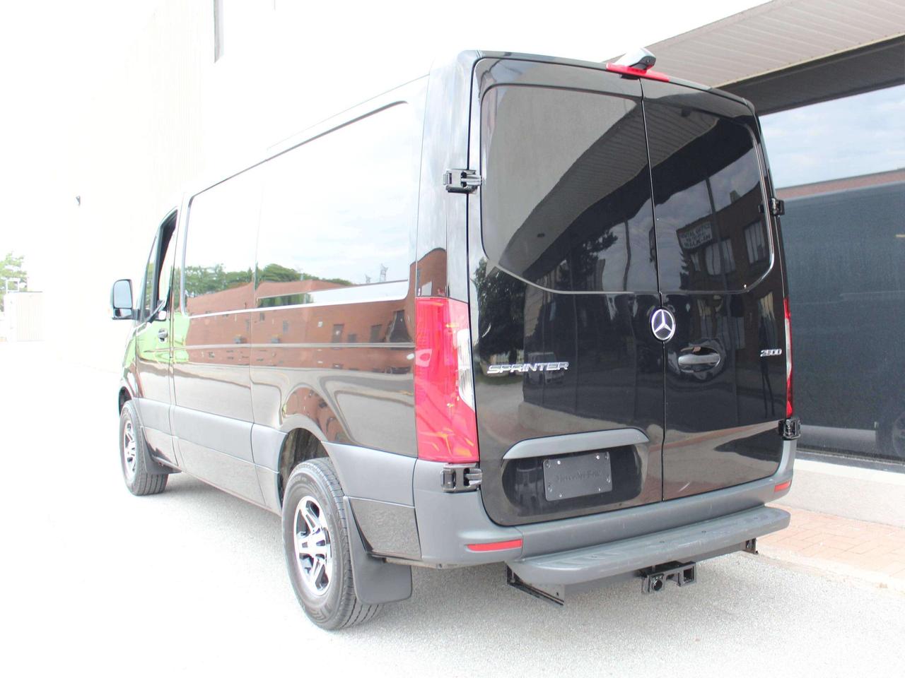 2020 Mercedes-Benz Sprinter 144" - LOW ROOF - 3.0L DIESEL - 3 SEATER - TOW PKG Photo