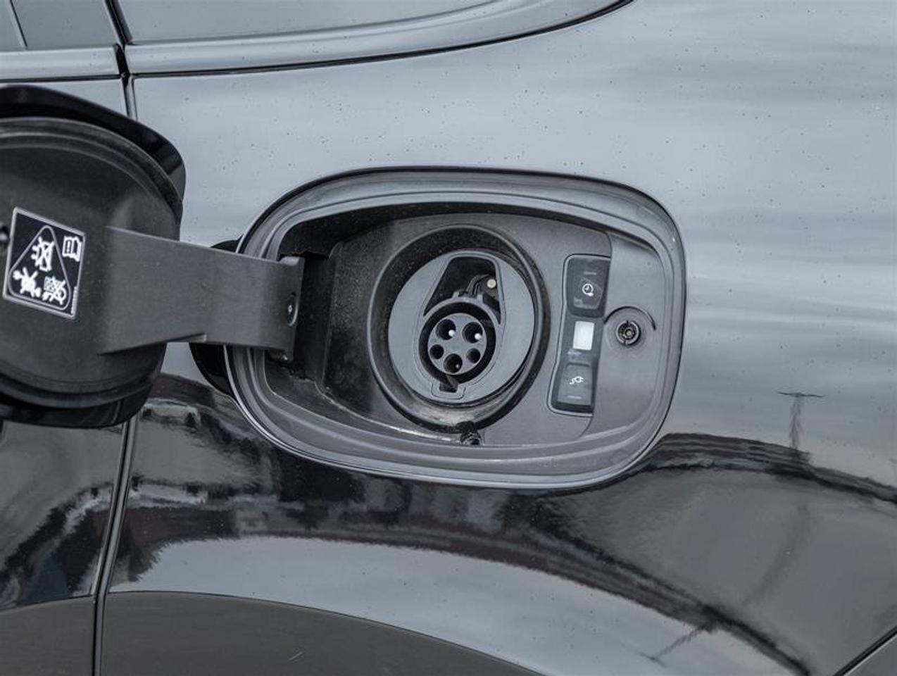 2024 Porsche Cayenne S E-Hybrid AWD Premium Pkg Plus 21 RS Spyder Desig Photo
