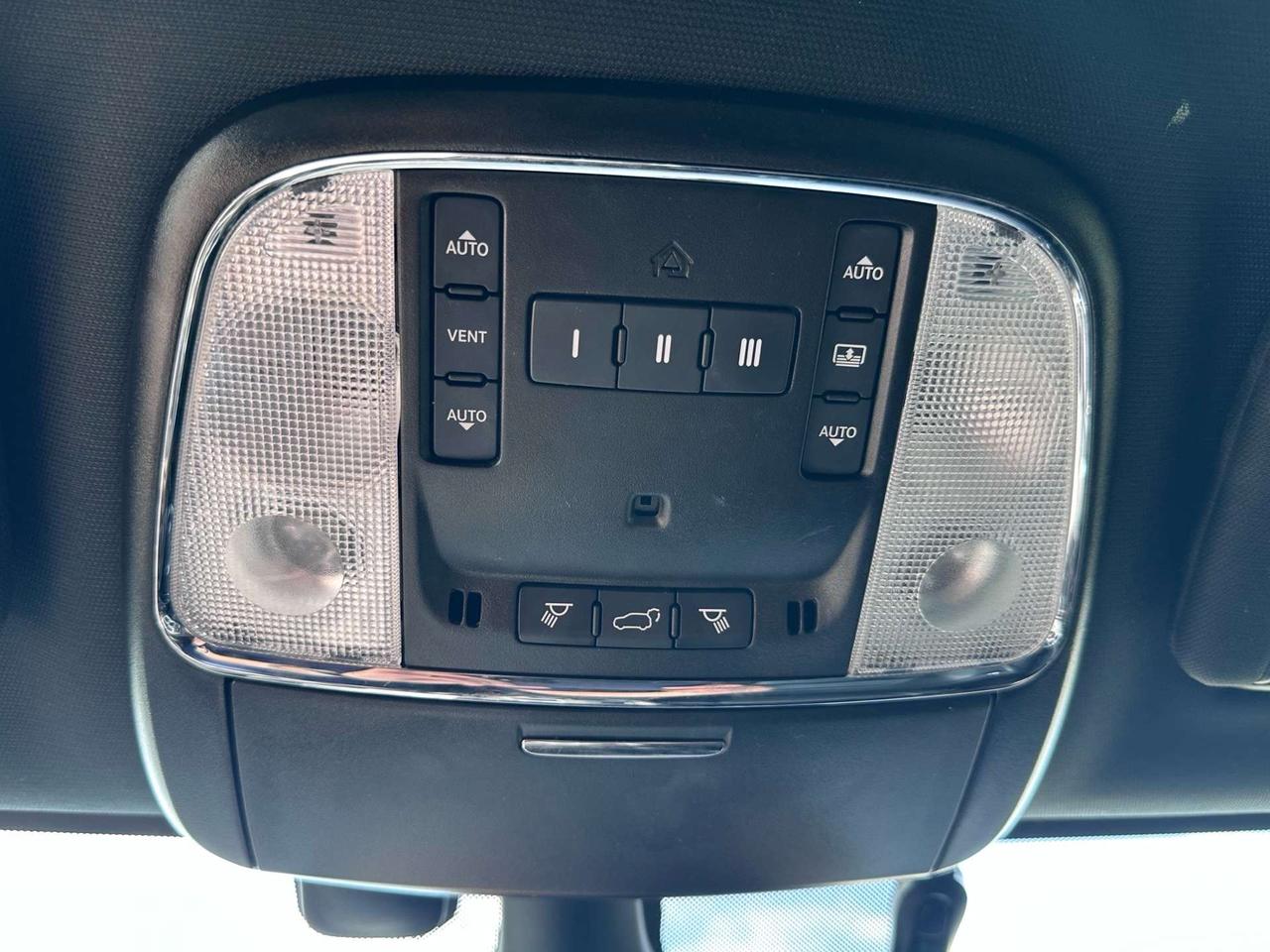 2021 Jeep Grand Cherokee Overland ~ 5.7L HEMI ~ NO ACCIDENTS ~ CERTIFIED Photo