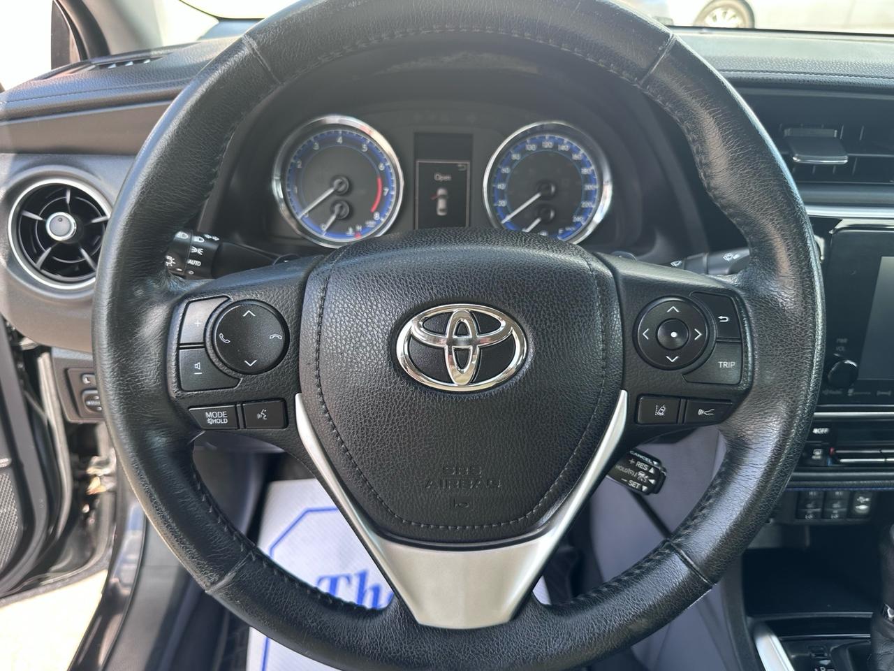 2018 Toyota Corolla XSE ~ LEATHER ~ SUNROOF ~ NAVIGATION Photo