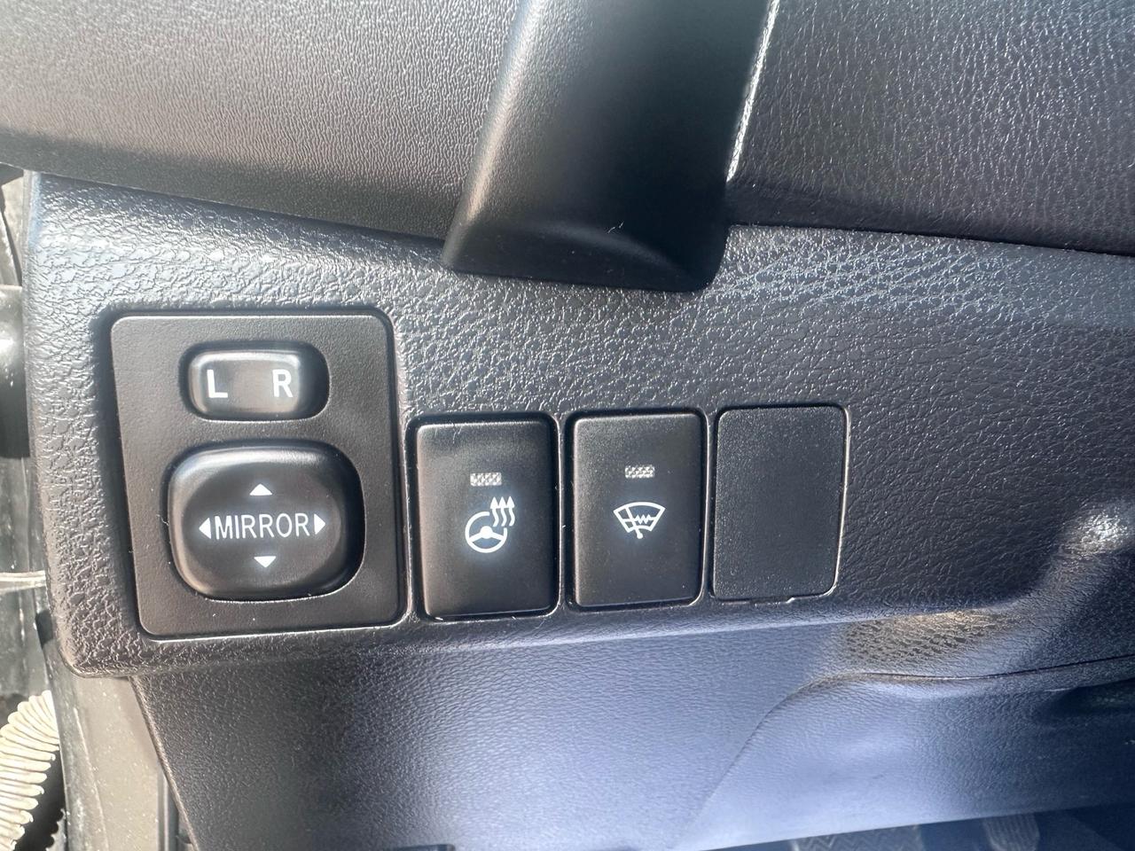 2018 Toyota Corolla XSE ~ LEATHER ~ SUNROOF ~ NAVIGATION Photo