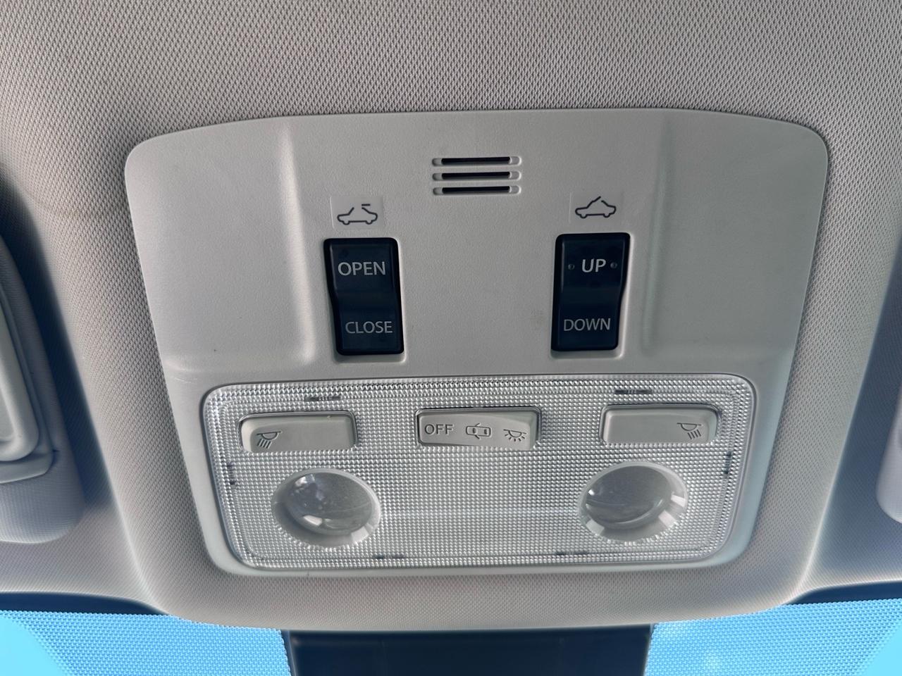 2018 Toyota Corolla XSE ~ LEATHER ~ SUNROOF ~ NAVIGATION Photo