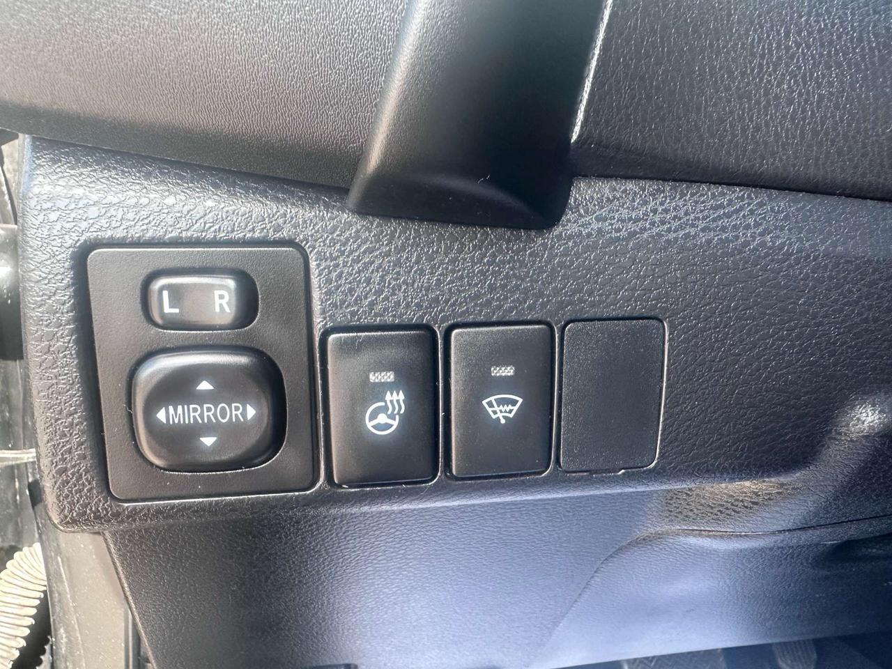 2018 Toyota Corolla XSE ~ LEATHER ~ SUNROOF ~ NAVIGATION Photo