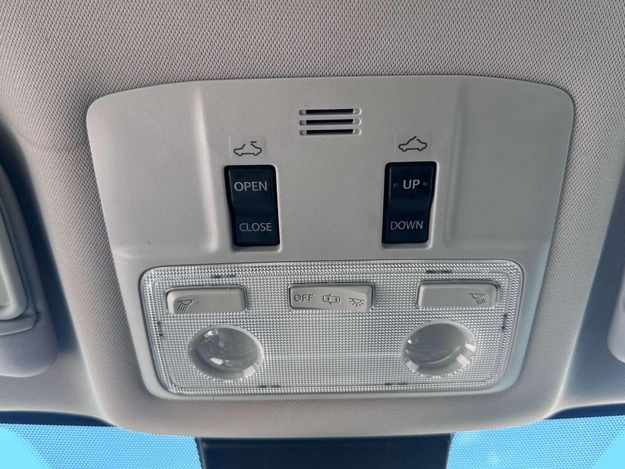 2018 Toyota Corolla XSE ~ LEATHER ~ SUNROOF ~ NAVIGATION Photo