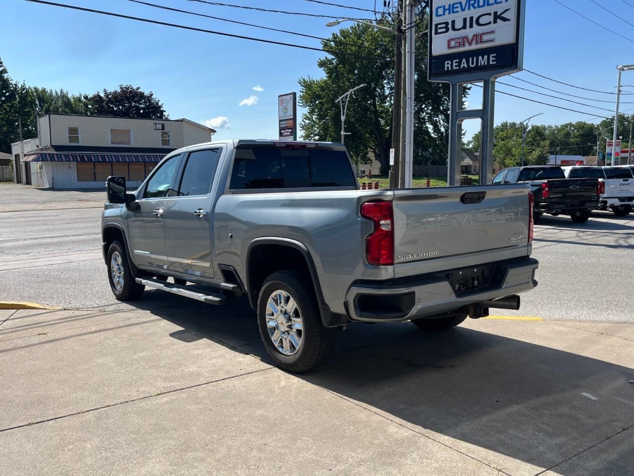 2024 Chevrolet SILVERADO 2500HD  Photo