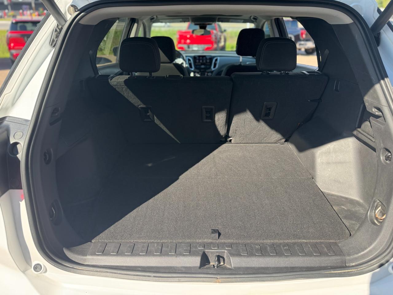 2023 Chevrolet Equinox LT All-wheel Drive Photo4