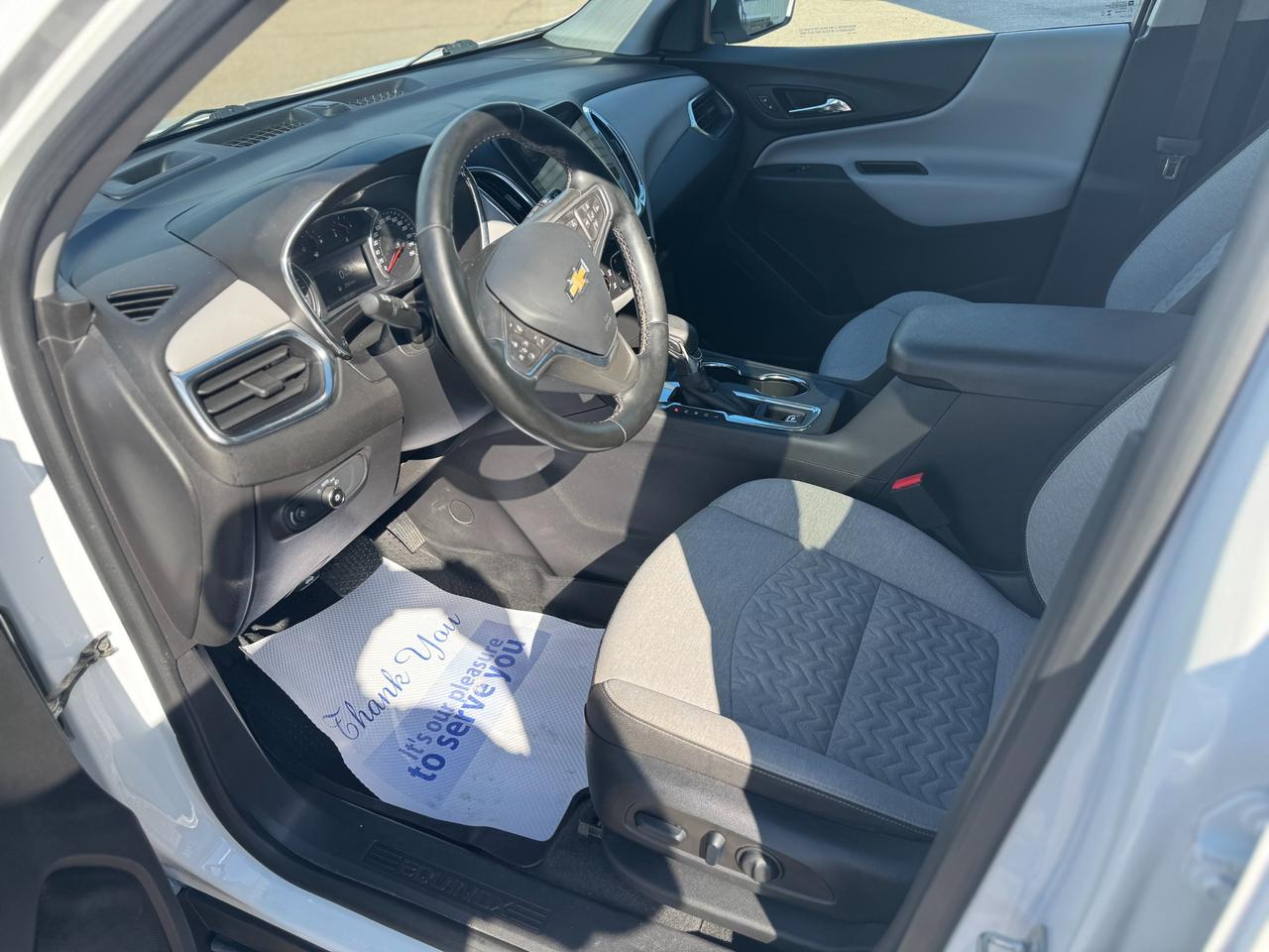 2023 Chevrolet Equinox LT All-wheel Drive Photo