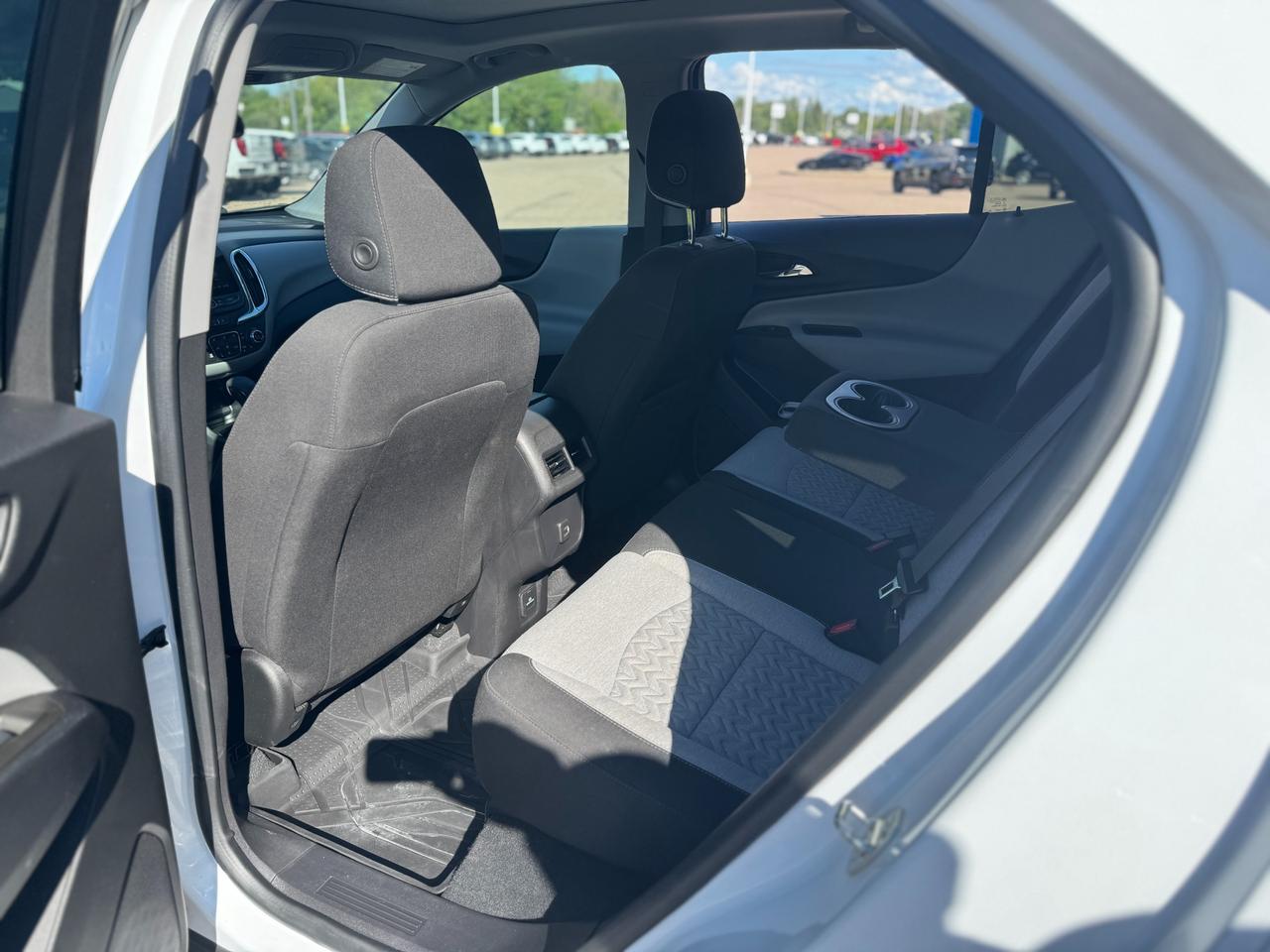 2023 Chevrolet Equinox LT All-wheel Drive Photo