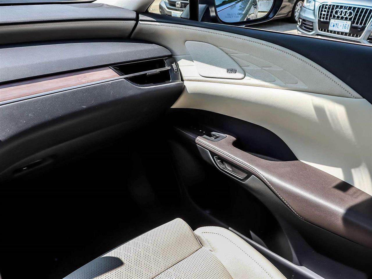 2025 Lexus RX EXECUTIVE PLUG IN HYBRID MARK LEVINSON 360CAM Photo