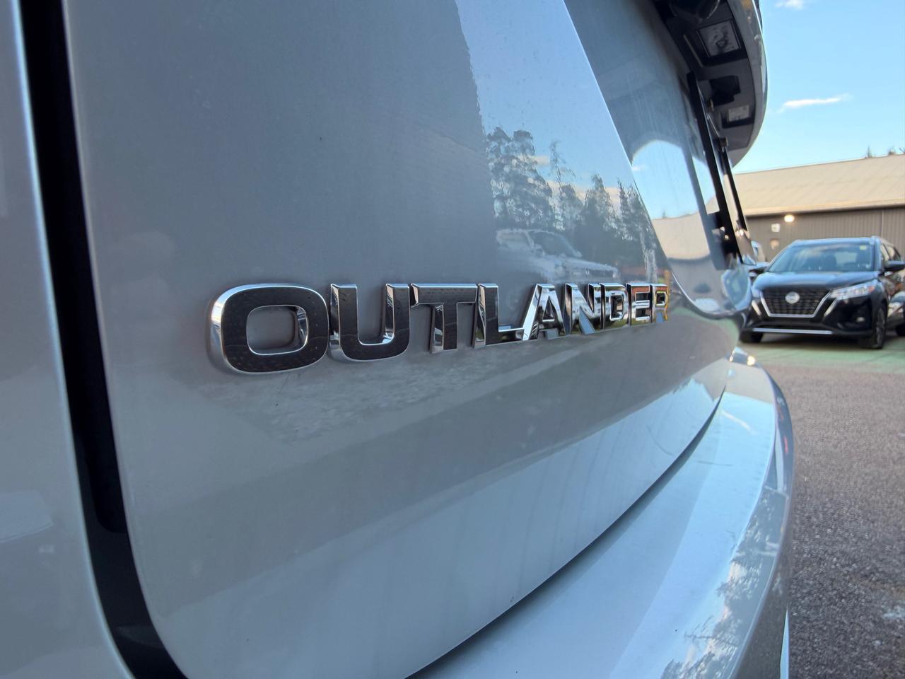 2026 Mitsubishi Outlander SE 4DR S-AWC Photo